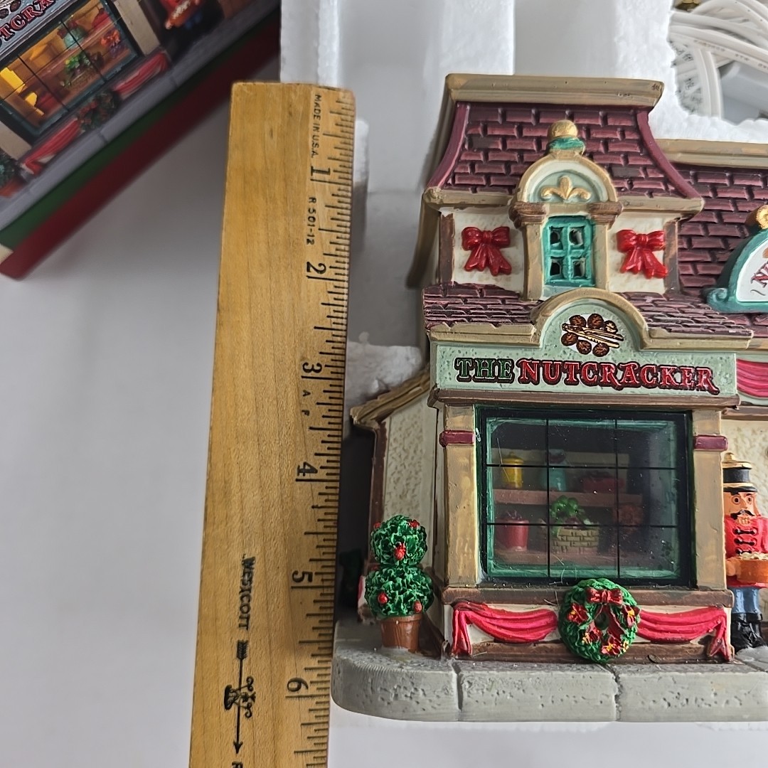2019 LEMAX The Nutcracker Nut Shoppe #95493 Porcelain Lighted Christmas Building