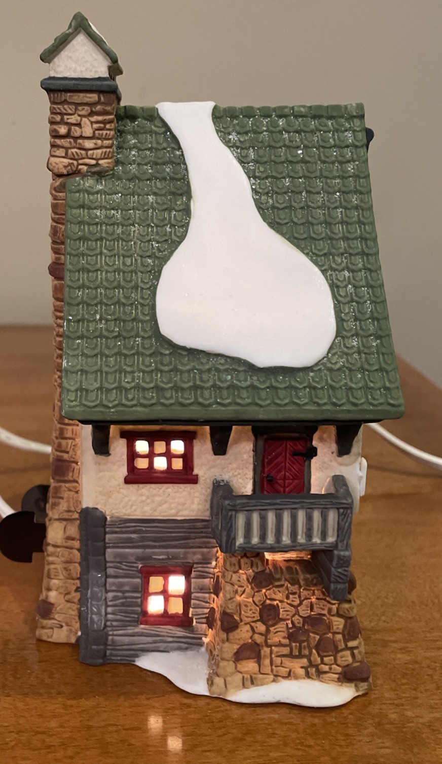 Vintage Dept 56 North Pole Series “Elf Bunkhouse” Hand painted Light Cord 1990