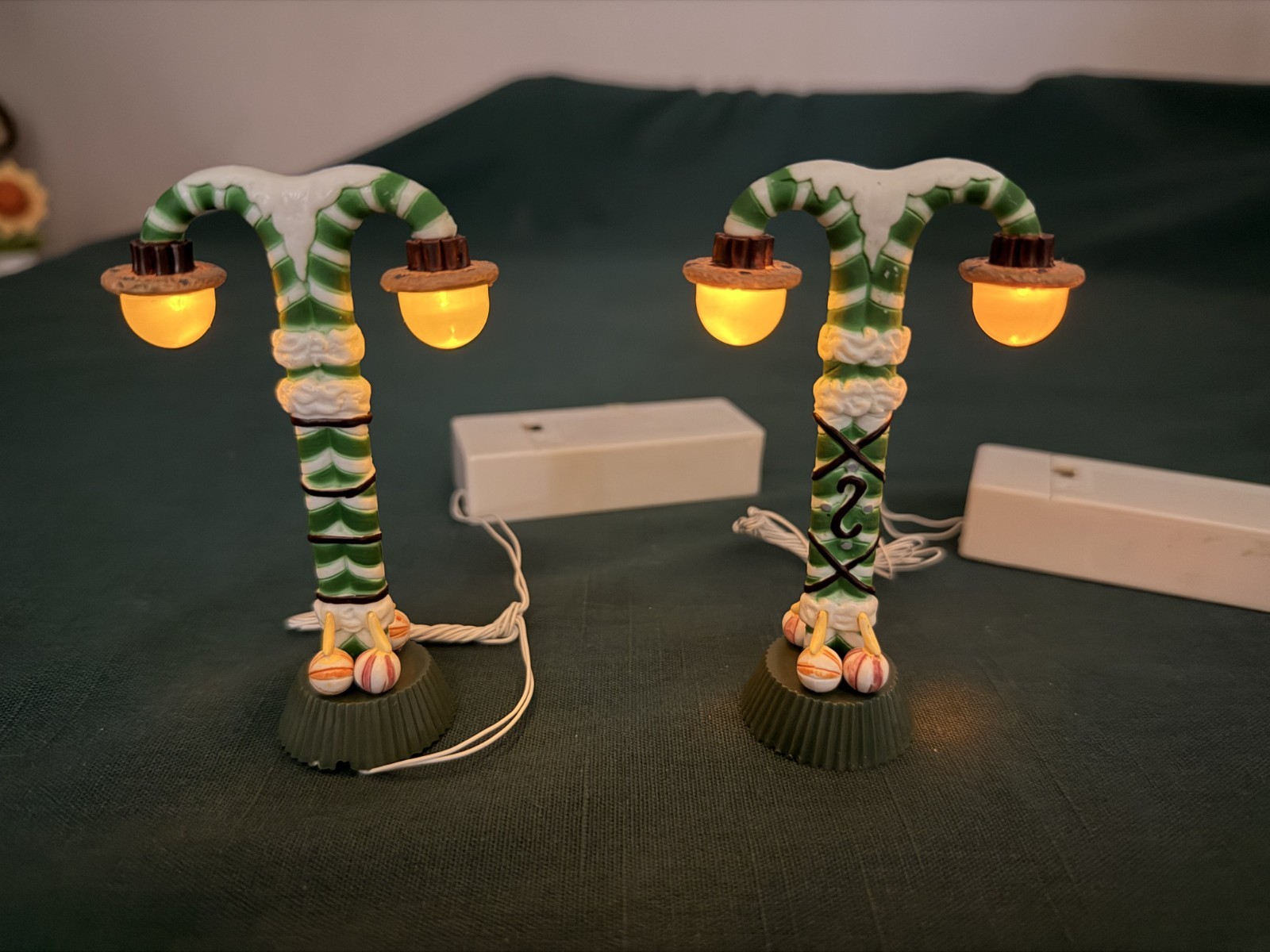 LEMAX Sugar and Spice Green and White Lamp Poles Lights Up Vintage and “Rare”