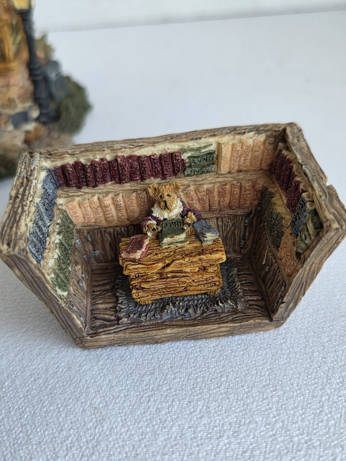 Boyds Bears Bearly-Built Village Lot – Public Library 19006 & Boyds School Resin