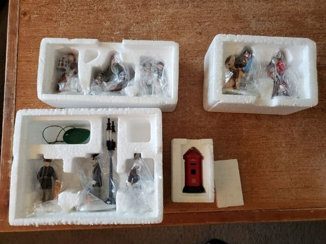 hertitage village Department of 56 lot Constables, Bird seller, post box, and
