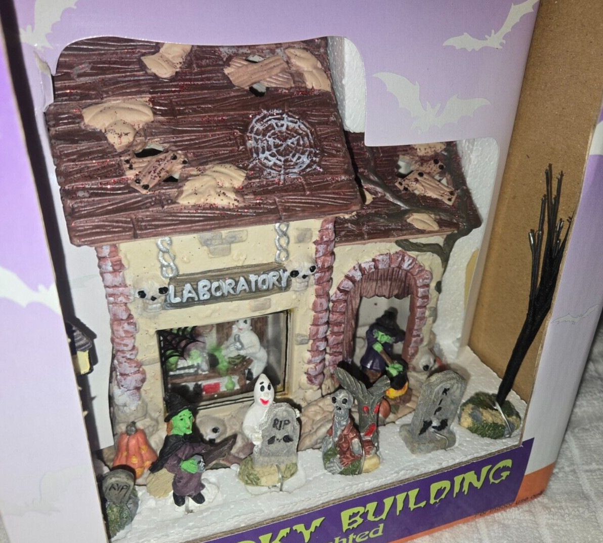 SPOOKY BUILDING LIGHTED Laboratory Halloween VTG Spookyside Estates Collection