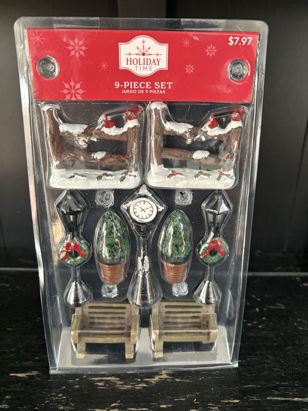 NEW IN PACKAGE ~ HOLIDAY TIME 9 PIECE SET ~ BENCHES / FENCES / CLOCK / LAMPPOSTS