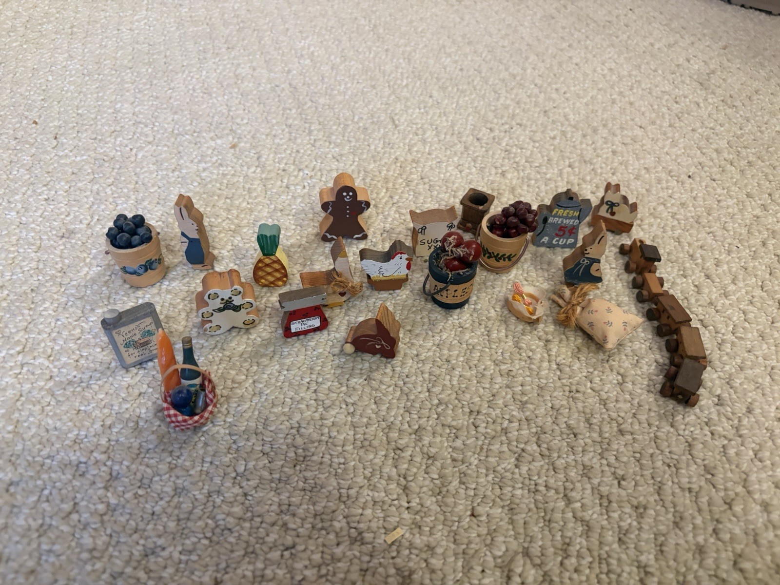 Lot Of Small Wooden Farm Scene Pieces