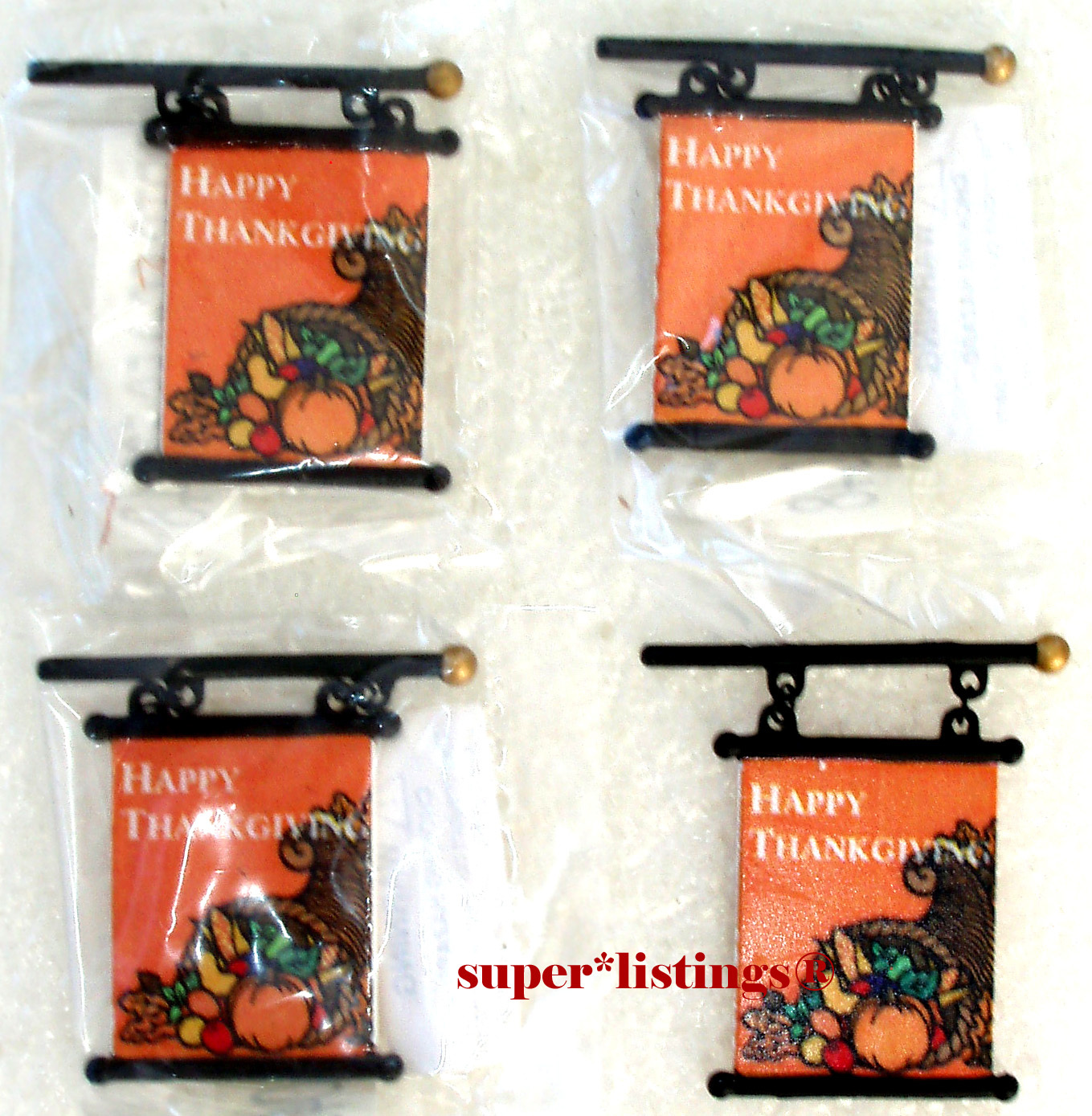 Dept. 56 Banners for Lamppost Happy Thanksgiving Day Banners Set of 4 New 53048