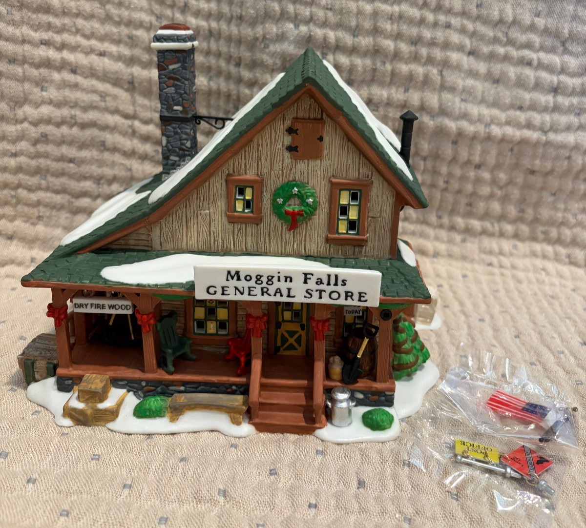 Dept 56 Moggin Falls General Store #56602 New England Village NEW IN Open Box