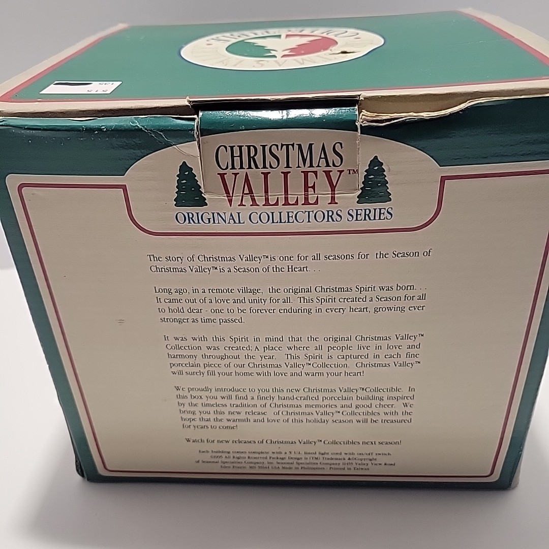 Christmas Valley Village House Light Up building by Seasonal Specialties 1995