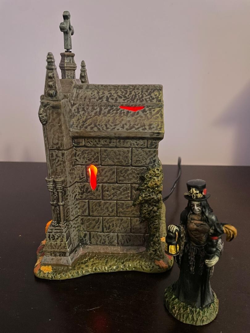 Dept 56 Halloween Rest in Peace 2023 sold w/ Madame Laveau NIB Lit Ceramic Crypt