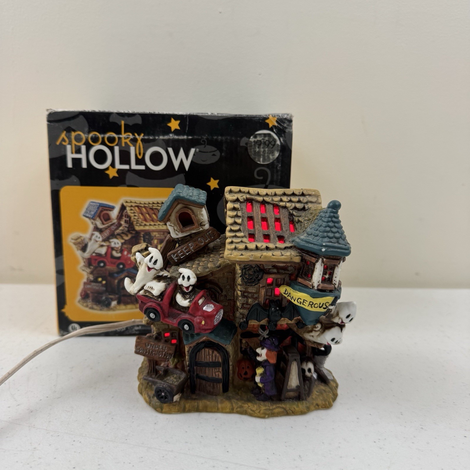 Spooky Hollow FUN HOUSE Lighted House Halloween Village W/ Light Cord-5”
