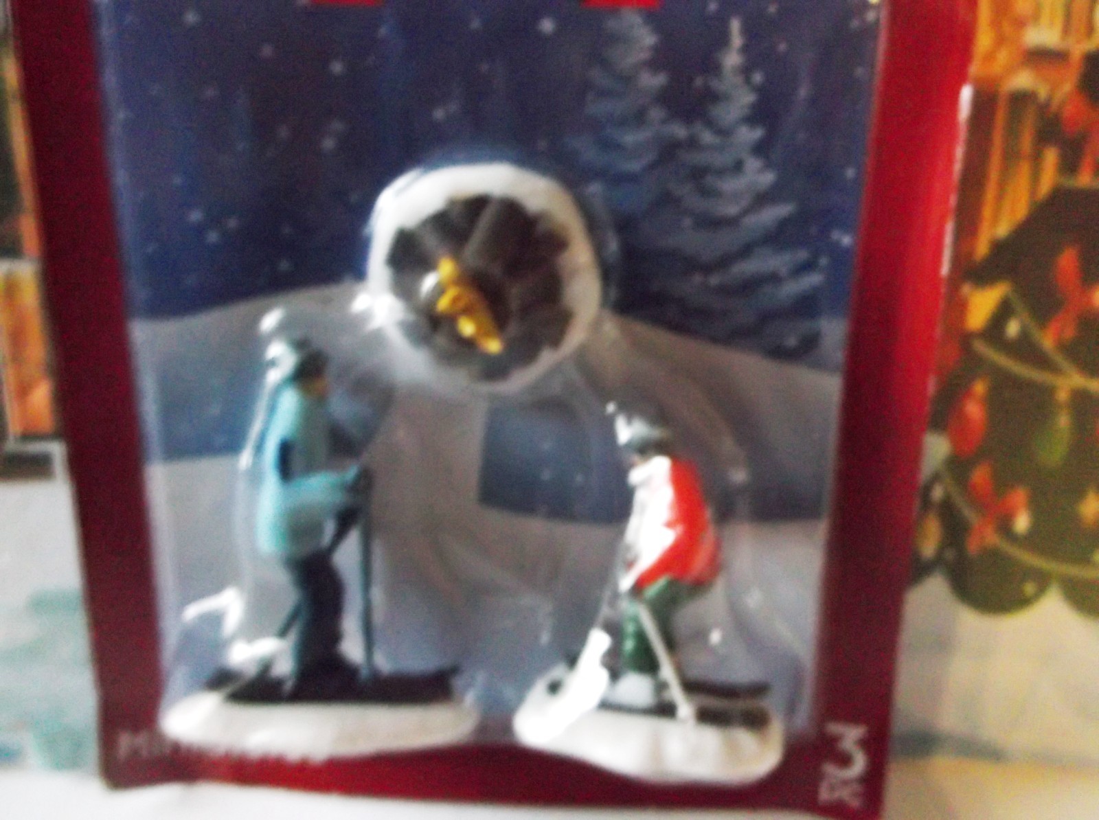Set of 3 Cobblestone Corners Winter Village 2 Snow Skiers & Fire Logs miniatures