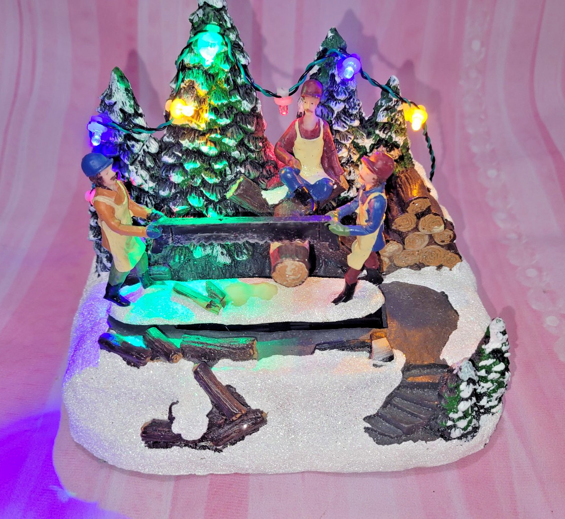 Carole Towne Collection 2020 Bill and Joe’s Mill Shoppe Lights and Music 5″ x 6″