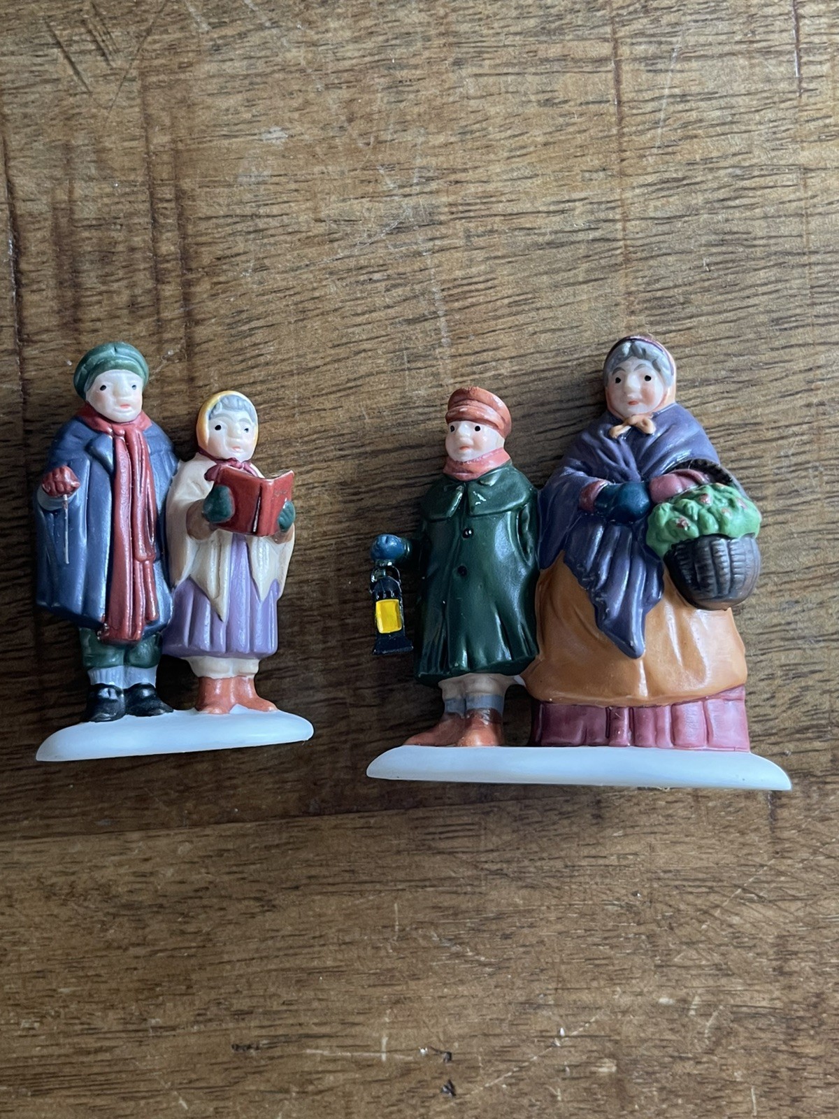 Dept. 56 Porcelain Christmas Village Figurines H.V. Series Carolers on Doorstep