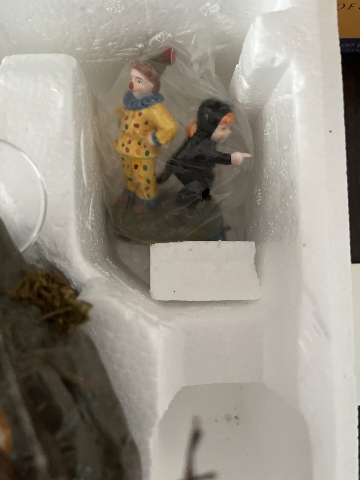 Dept 56 Retired Haunted Fun House Original Snow Village Halloween 5655094