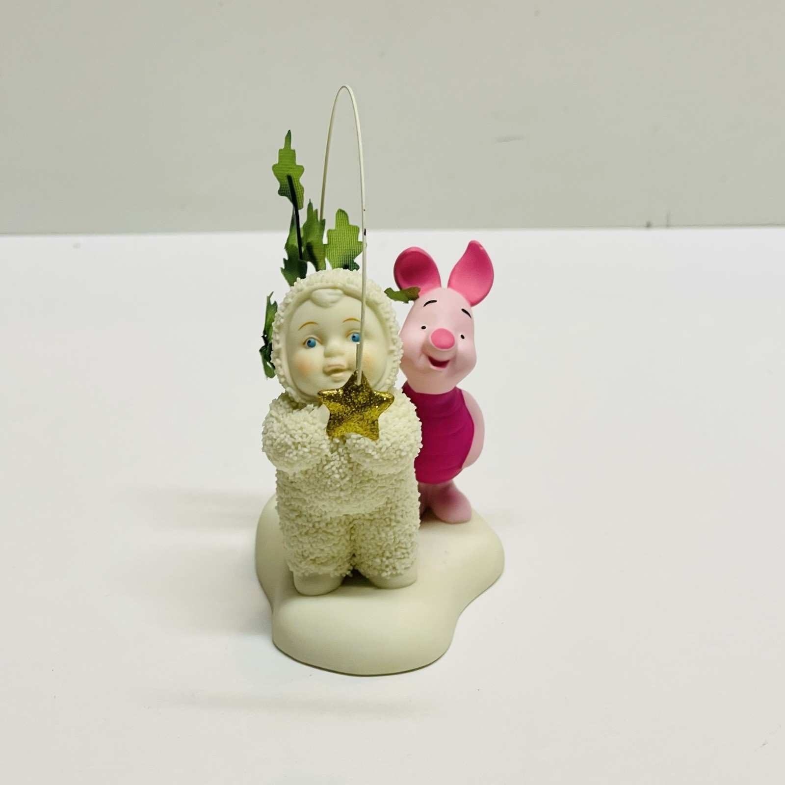 Snowbabies Walt Disney Showcase “Wish Upon A Star” Piglet Figurine Department 56