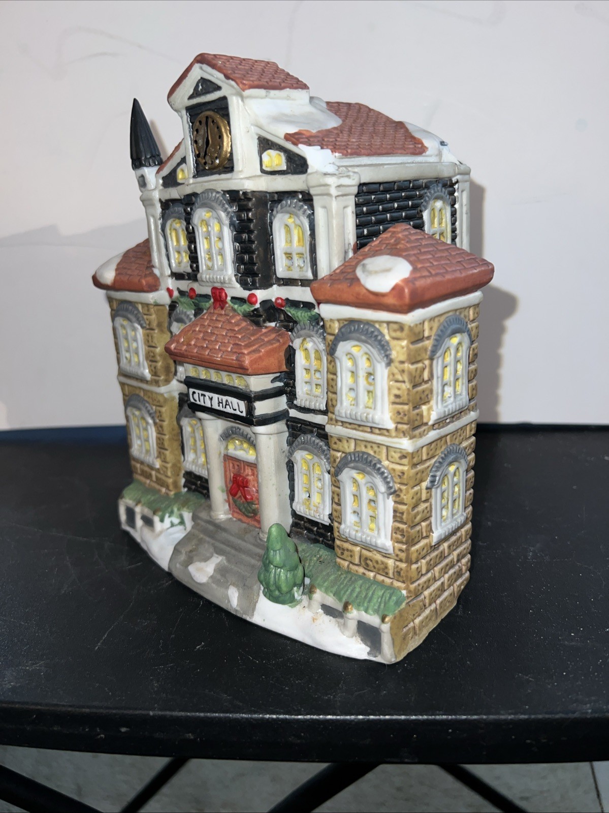 VINTAGE 1995 Trim A Home City Hall Christmas Village Building Smoke FREE Home