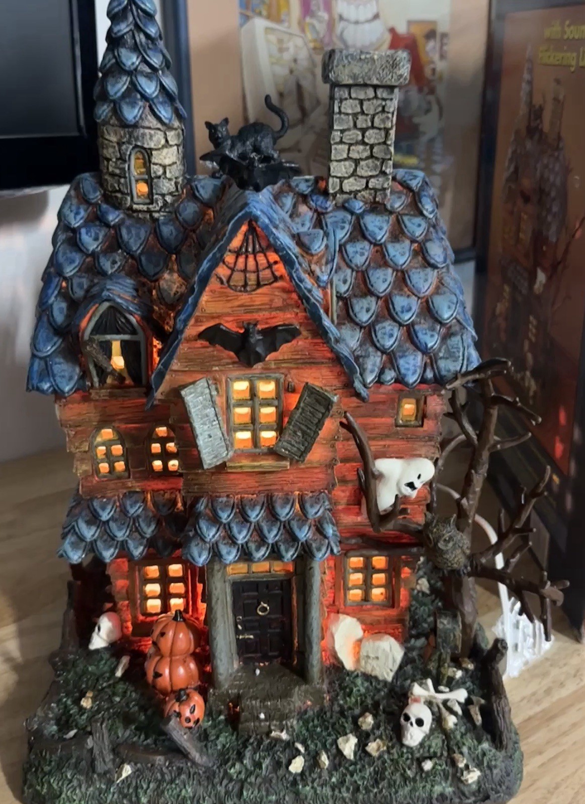 Animated Haunted House Sound Flickering Lights 17x11x11 Halloween Costco Village