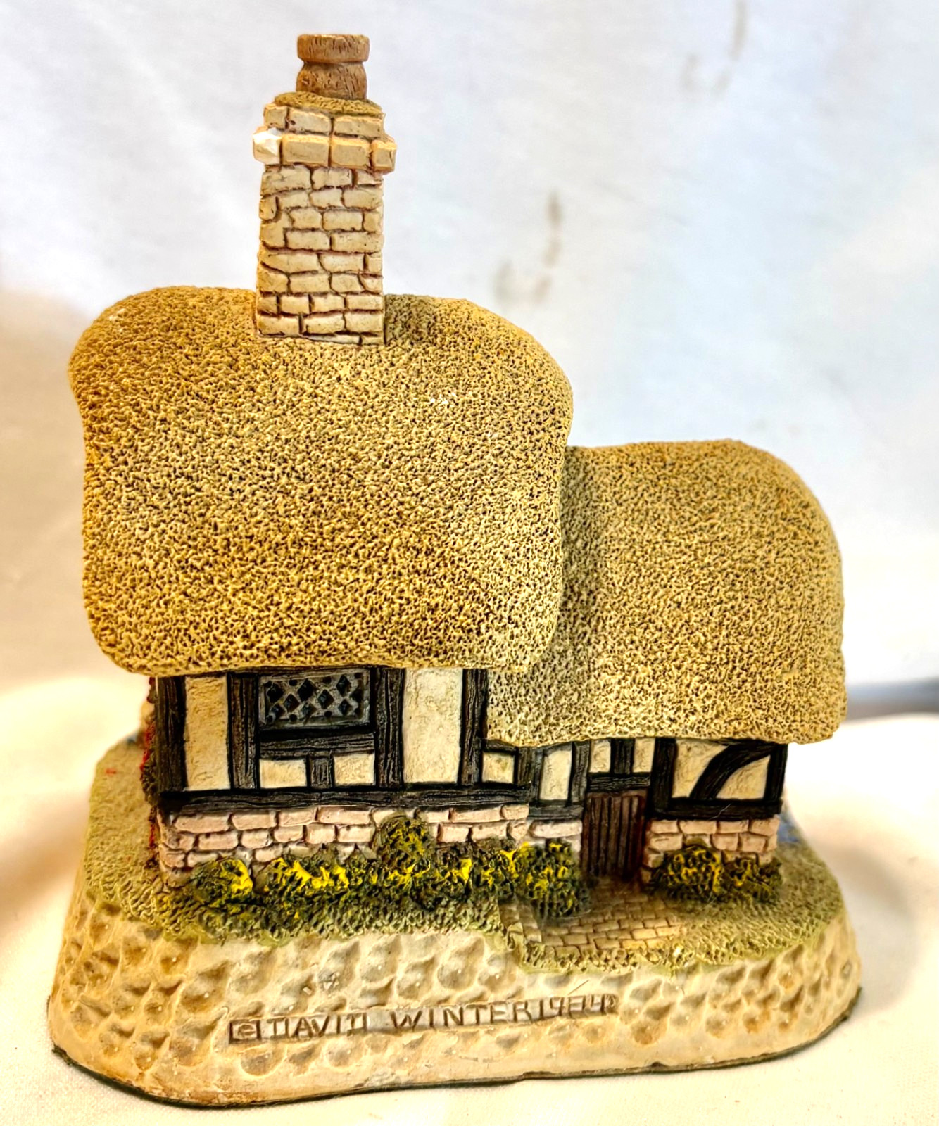Vintage Lot of 5 David Winter Cottages Collection – 1980-1985