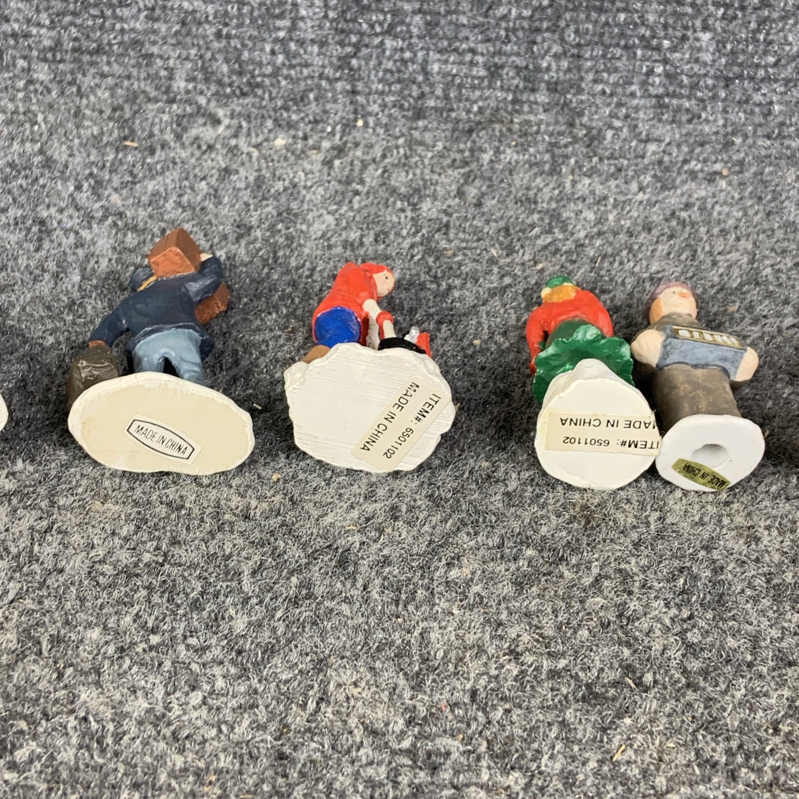Lot of 10 Christmas Village Resin Assorted Figurines Unbranded Seasonal
