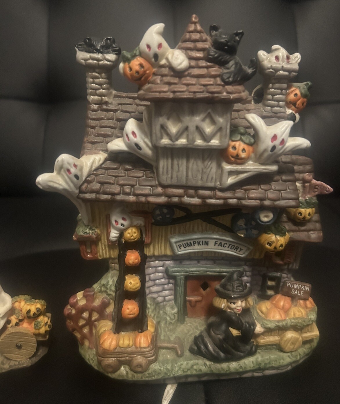 Hand Painted Lighted Porcelain Halloween House Decor 7” With 2 Figurines