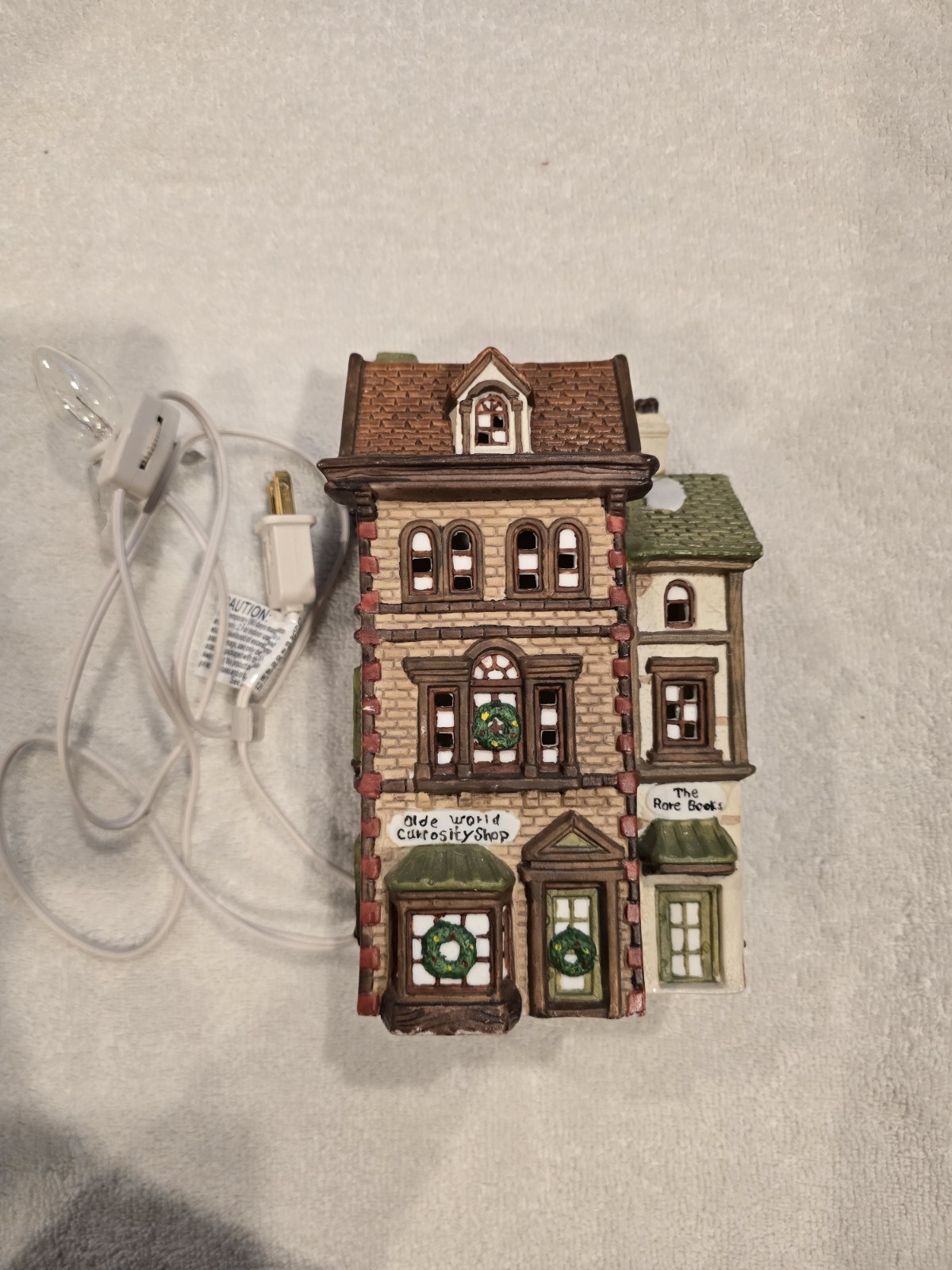 Dickens Keepsake “Olde World Curiosity Shop Ye Olde Book Shop” Christmas Village