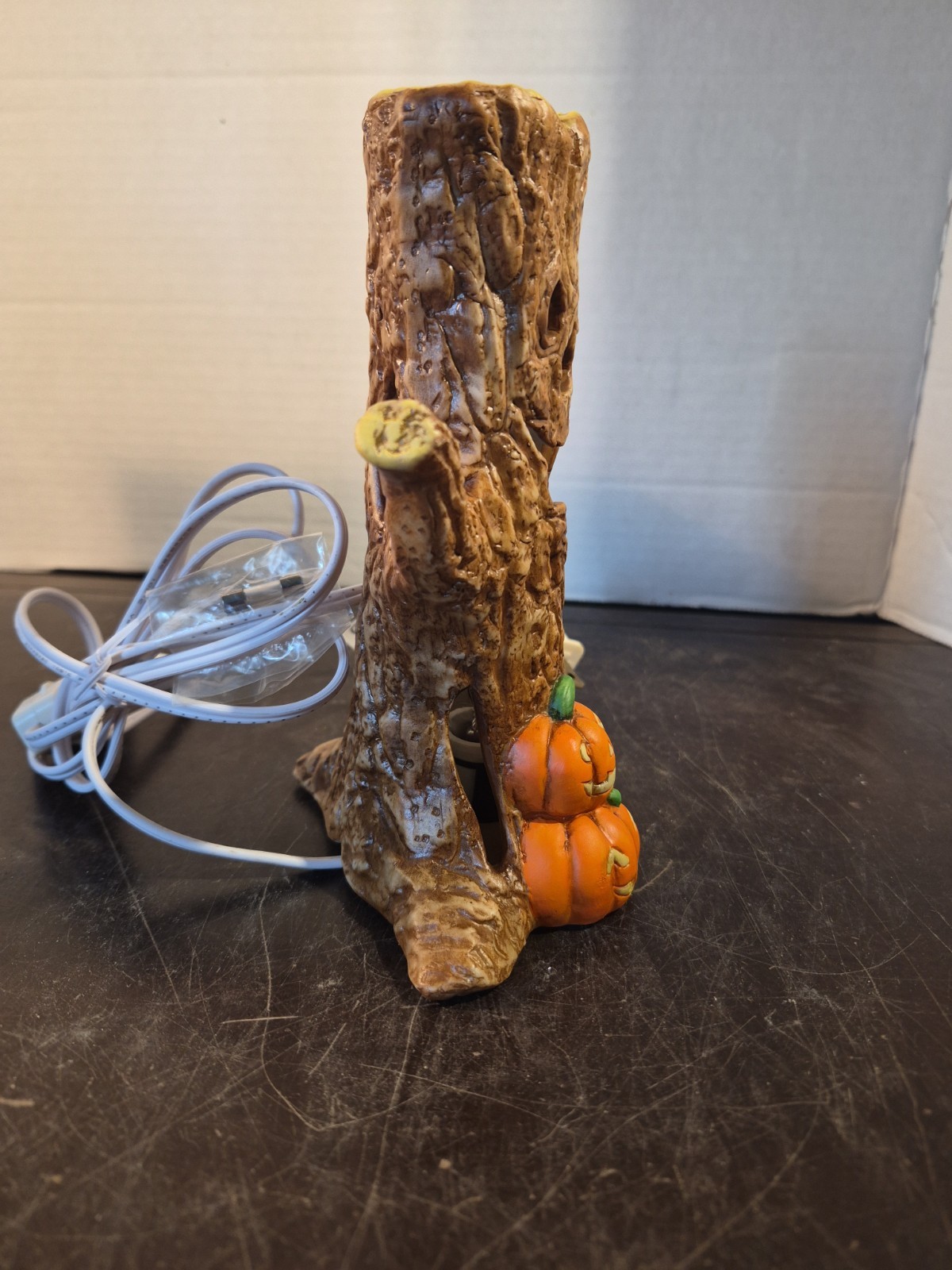 Creepy Hollow Eerie Elm (Tall) Halloween Ceramic Village Town Midwest Cannon