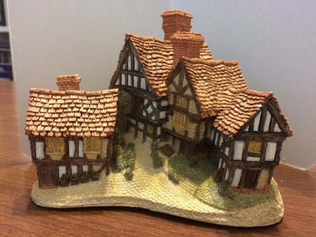 David Winter Cottages-Stratford House-1985-vntg-COA