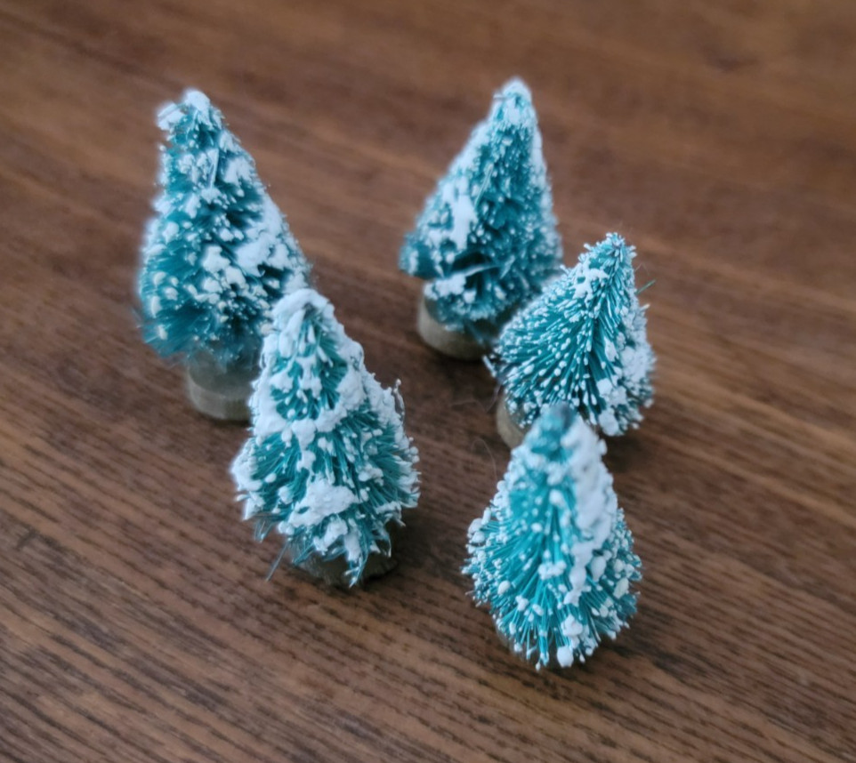 Vintage Bottle Brush 1.5 inch Trees Flocked with Wood Bases Lot of 5 Germany
