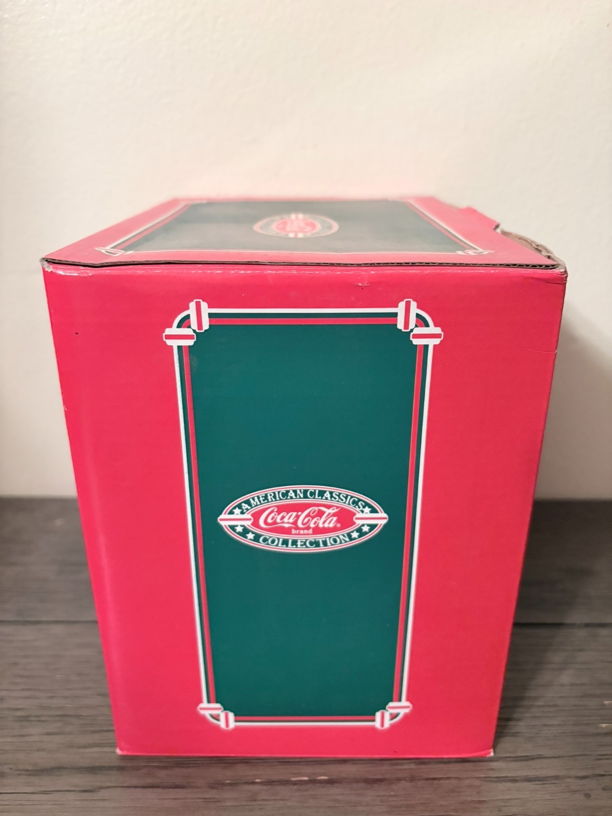 1995 Coca Cola American Classics Collection O’Leary’s Market In Original Box