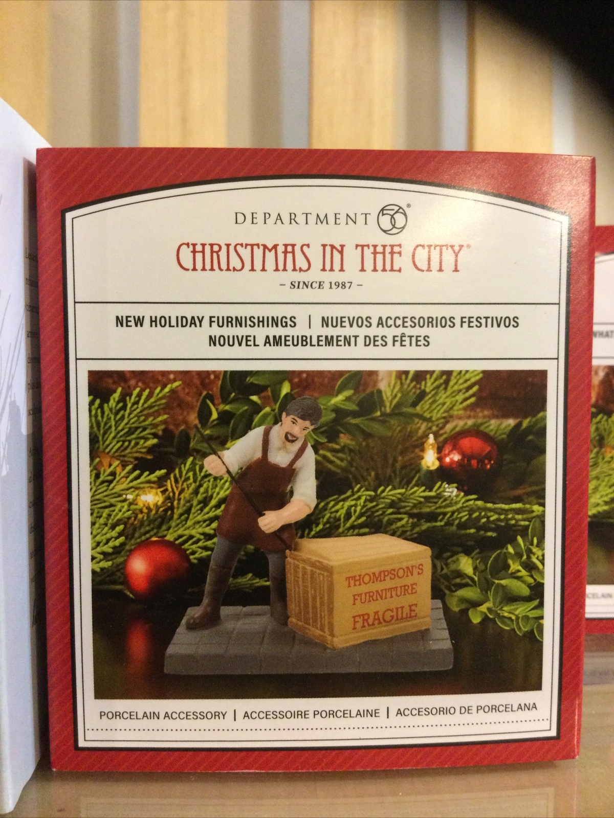 Dept 56 NEW HOLIDAY FURNISHINGS Christmas In The City 6011385 BRAND NEW 2023