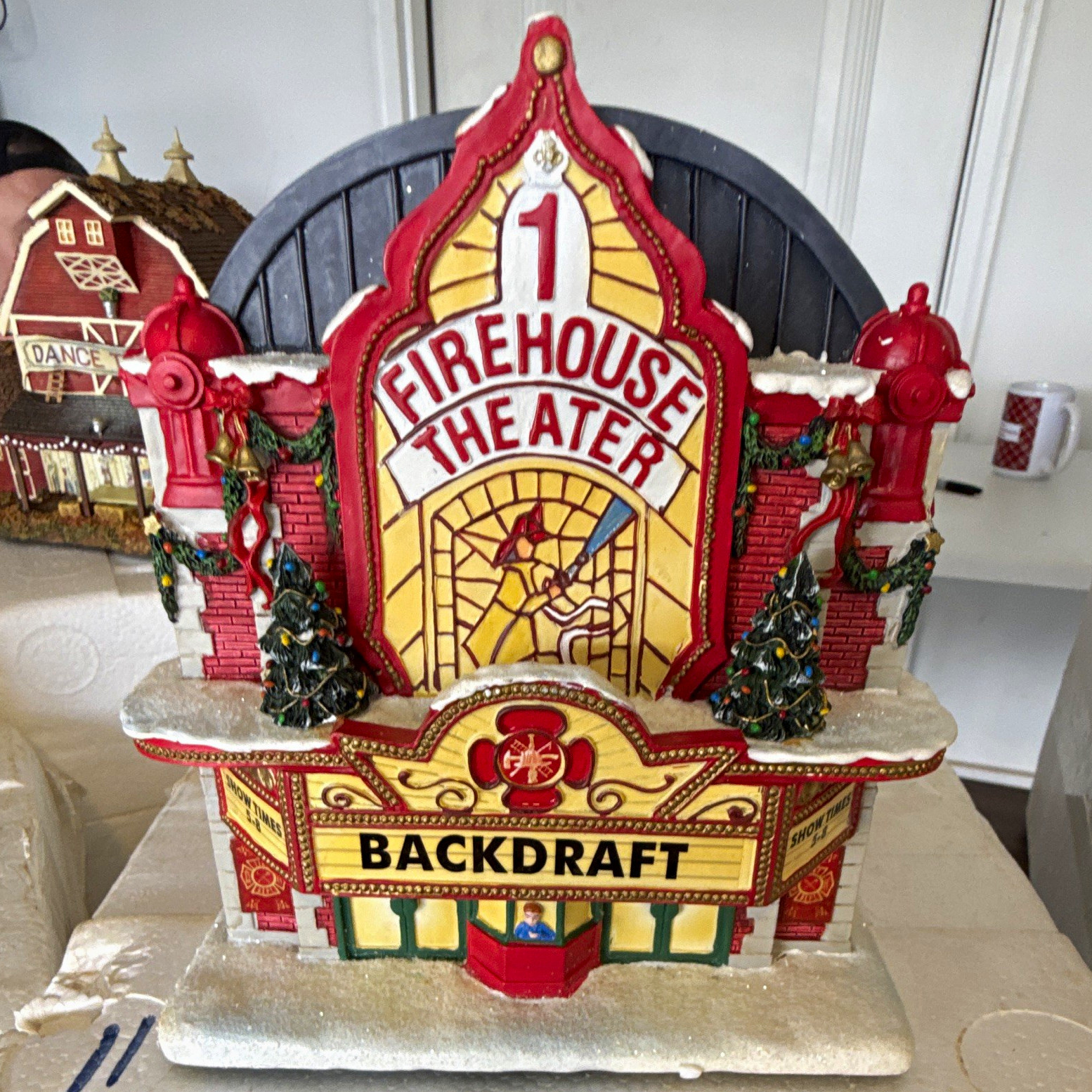 Hawthorne Village Thomas Kinkade Backdraft Firehouse Theater Lighted 2004