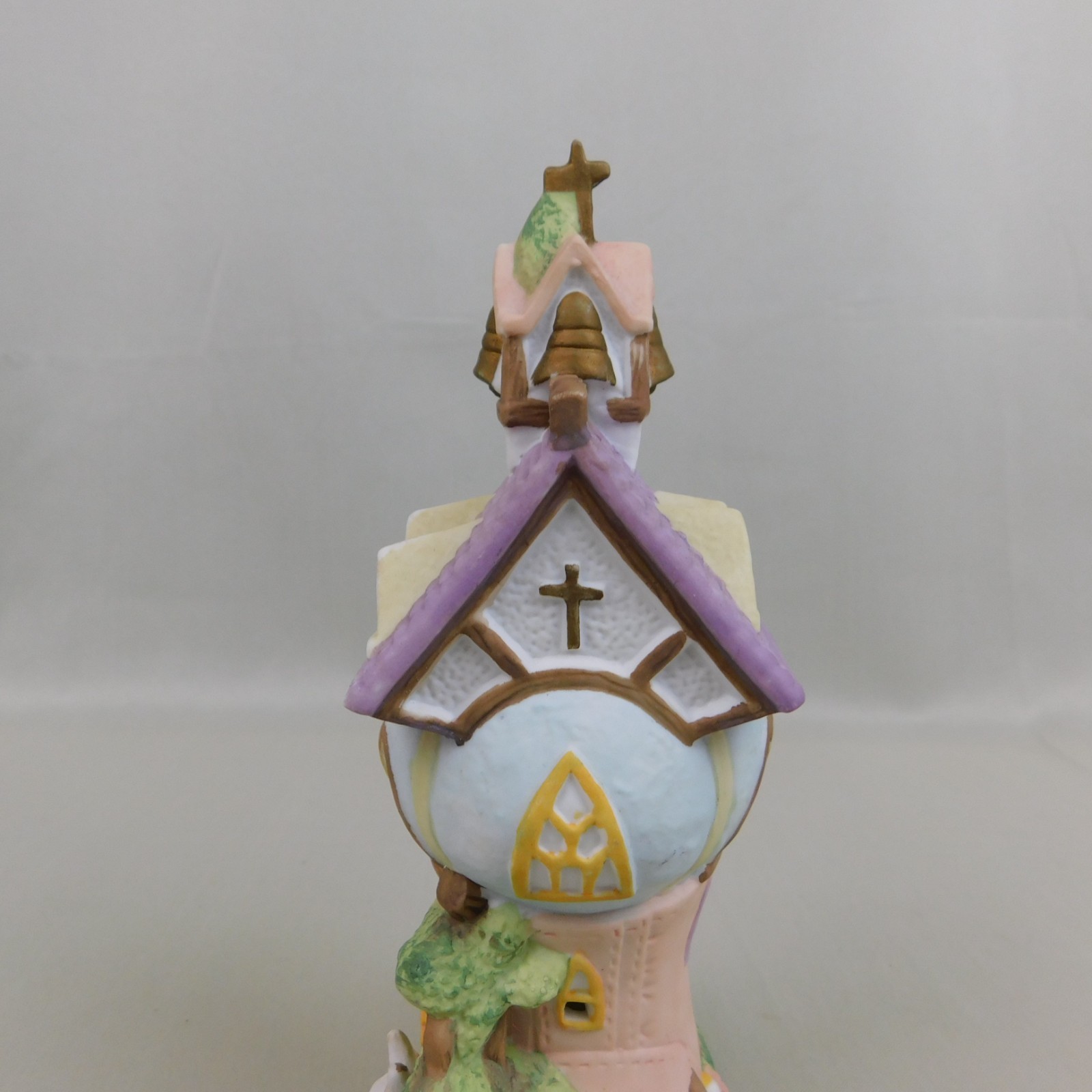 Easter Village Bunny Towne Porcelain Whimsical Bunny Boot House Figurine