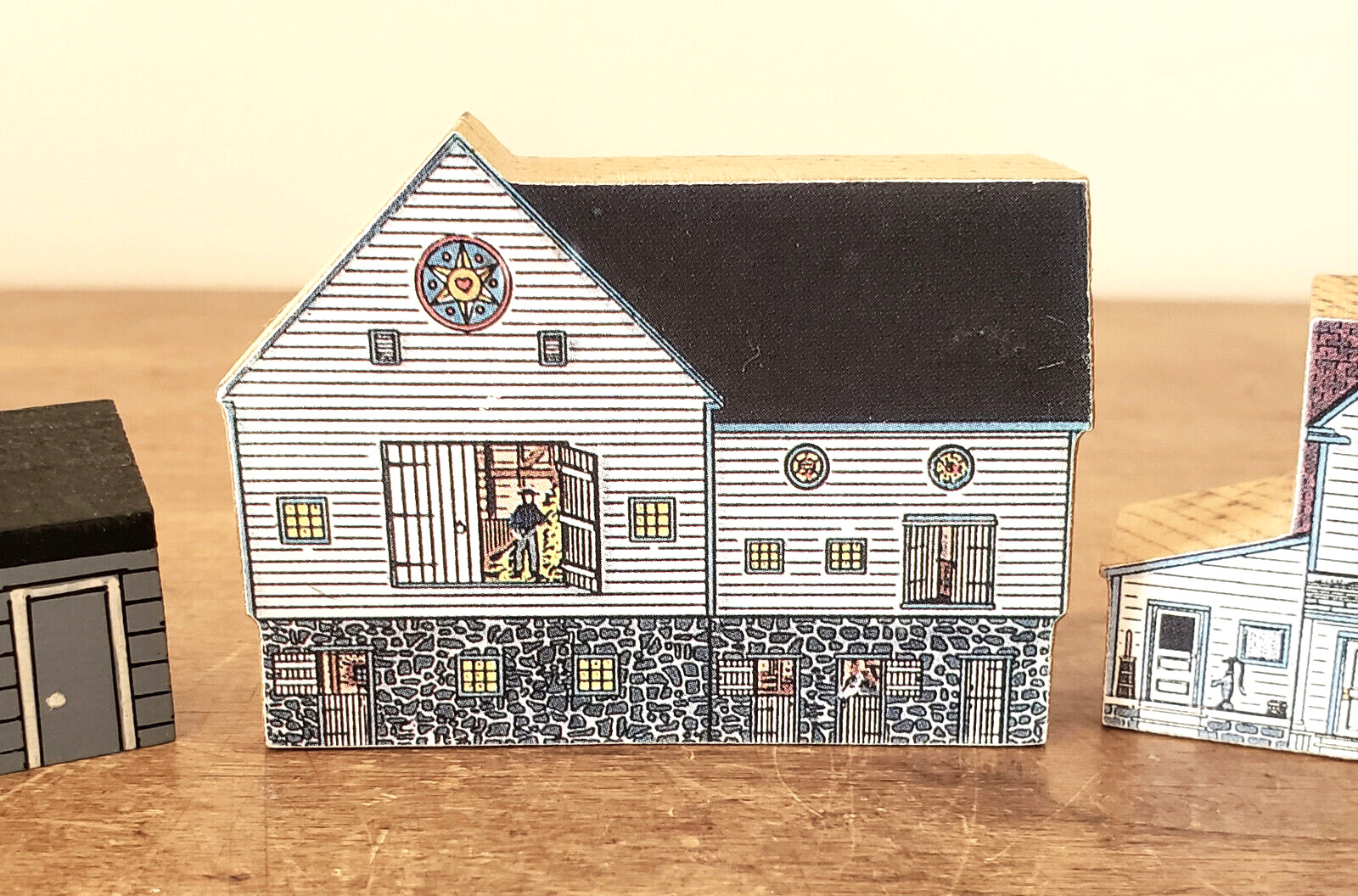 VINTAGE 6P Handmade House VILLAGE Wood CHRISTMAS Barn PUTZ Hartzell TINY #13