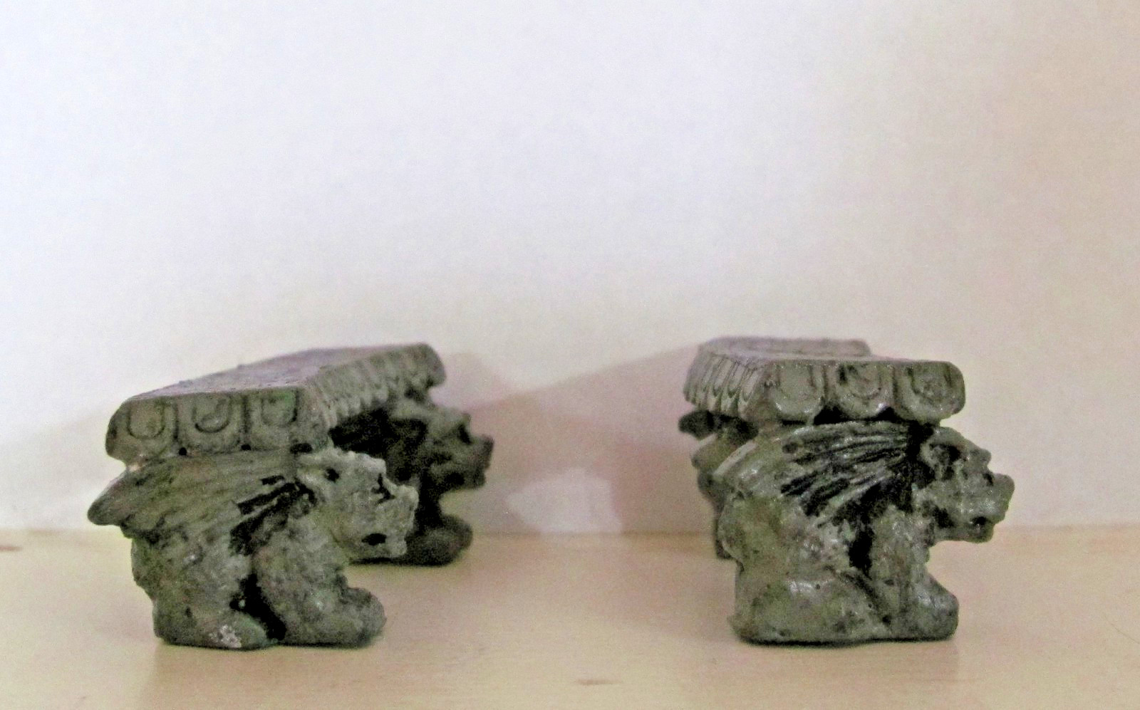Lemax Spooky Town Accessories – Gargoyle Stone Benches, Set Of 2 #84370