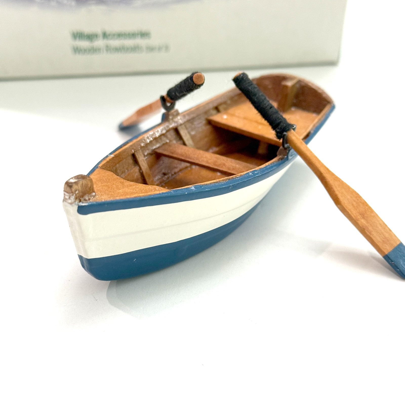 Dept 56 Village Accessories Wooden Rowboats w/Paddles – Set of 3 w/Box – Read
