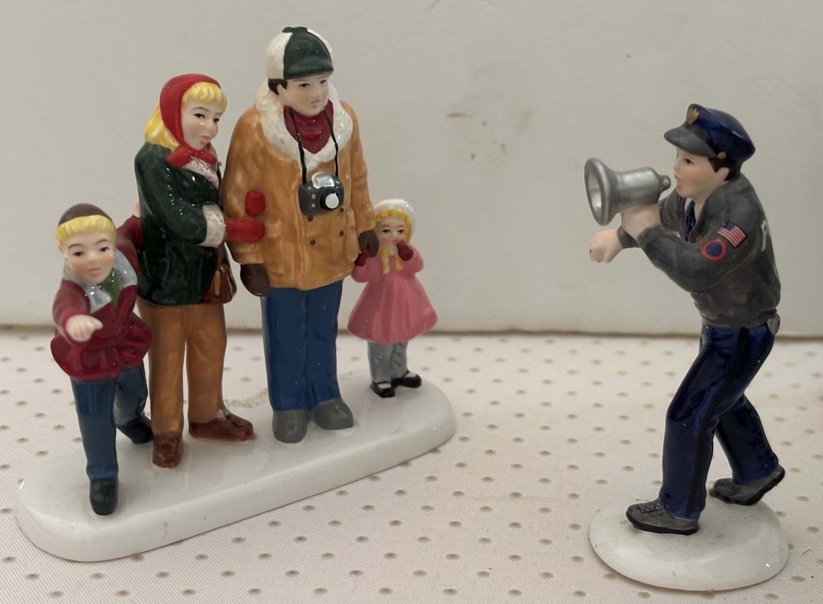 Dept 56 Snow Village 2001 Space Oddity Set of 11 UFO Alien 55118 No adapter