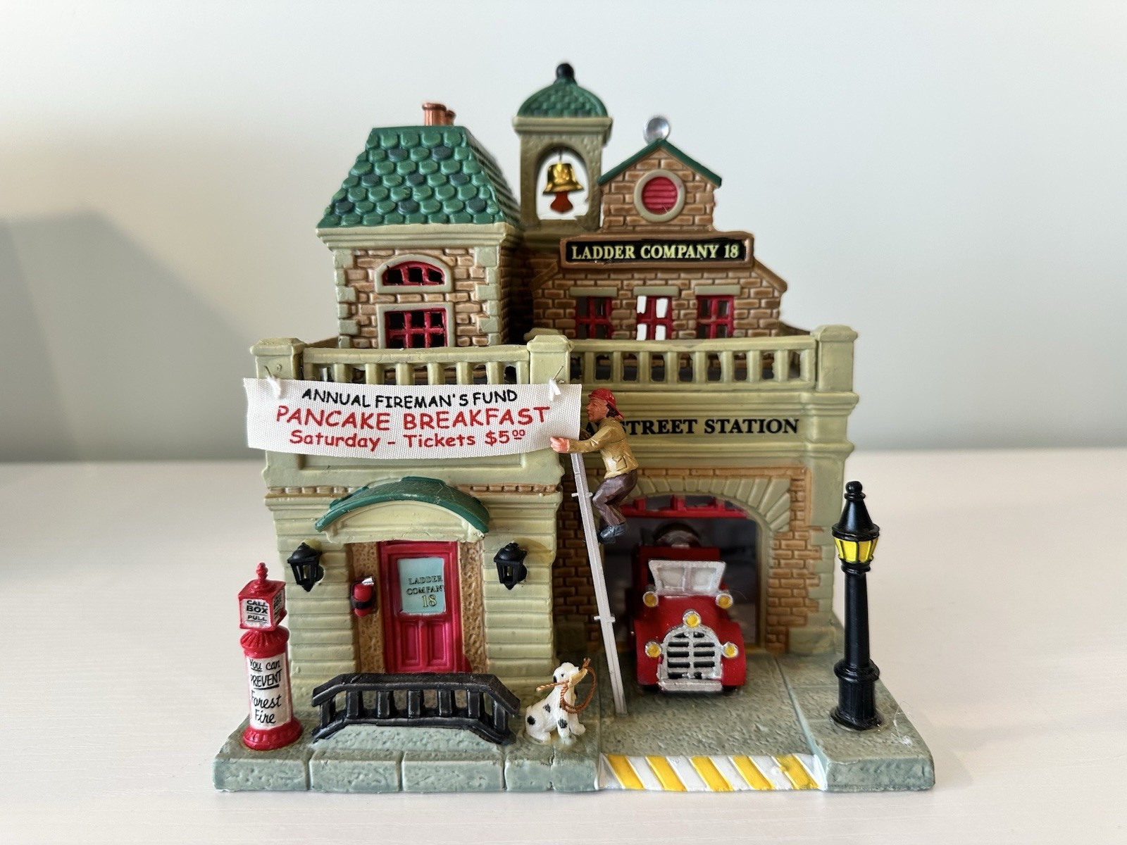 Lemax Coventry Cove – May Street Station Fire Station