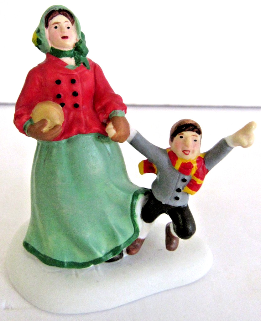 DEPT 56 “TEGAN’S ACCESSORY SET” (SET OF 4) ~(2013)~ **DICKENS’ VILLAGE** RARE !!