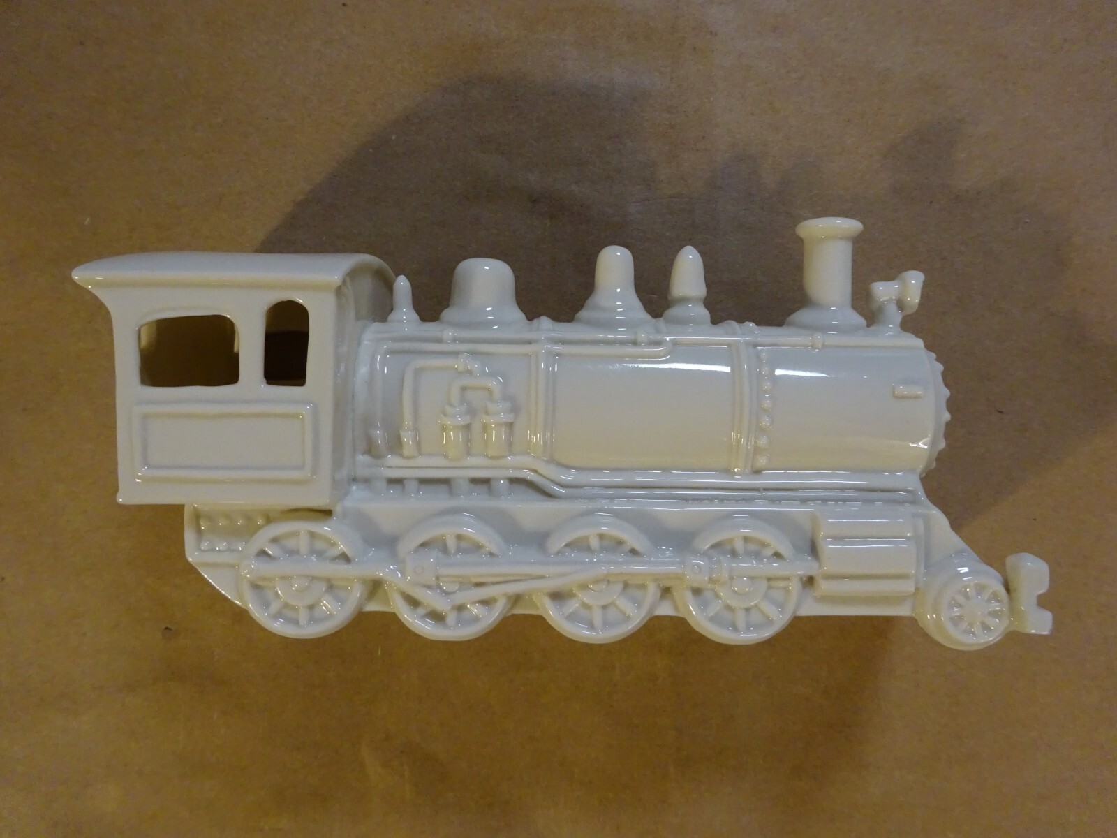 Lenox Unpainted Prototype Christmas Village Holiday Train Engine & Passenger Car