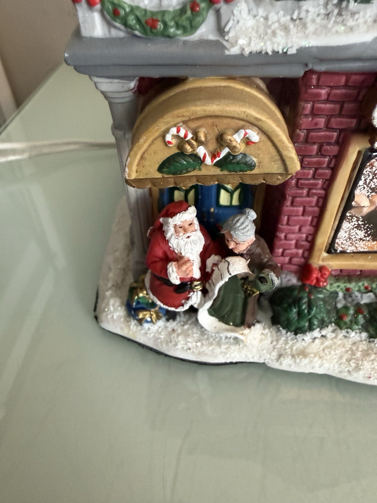 Vintage 2005 St Nicholas Square Santa’s Toy Shop Lighted Christmas Village House
