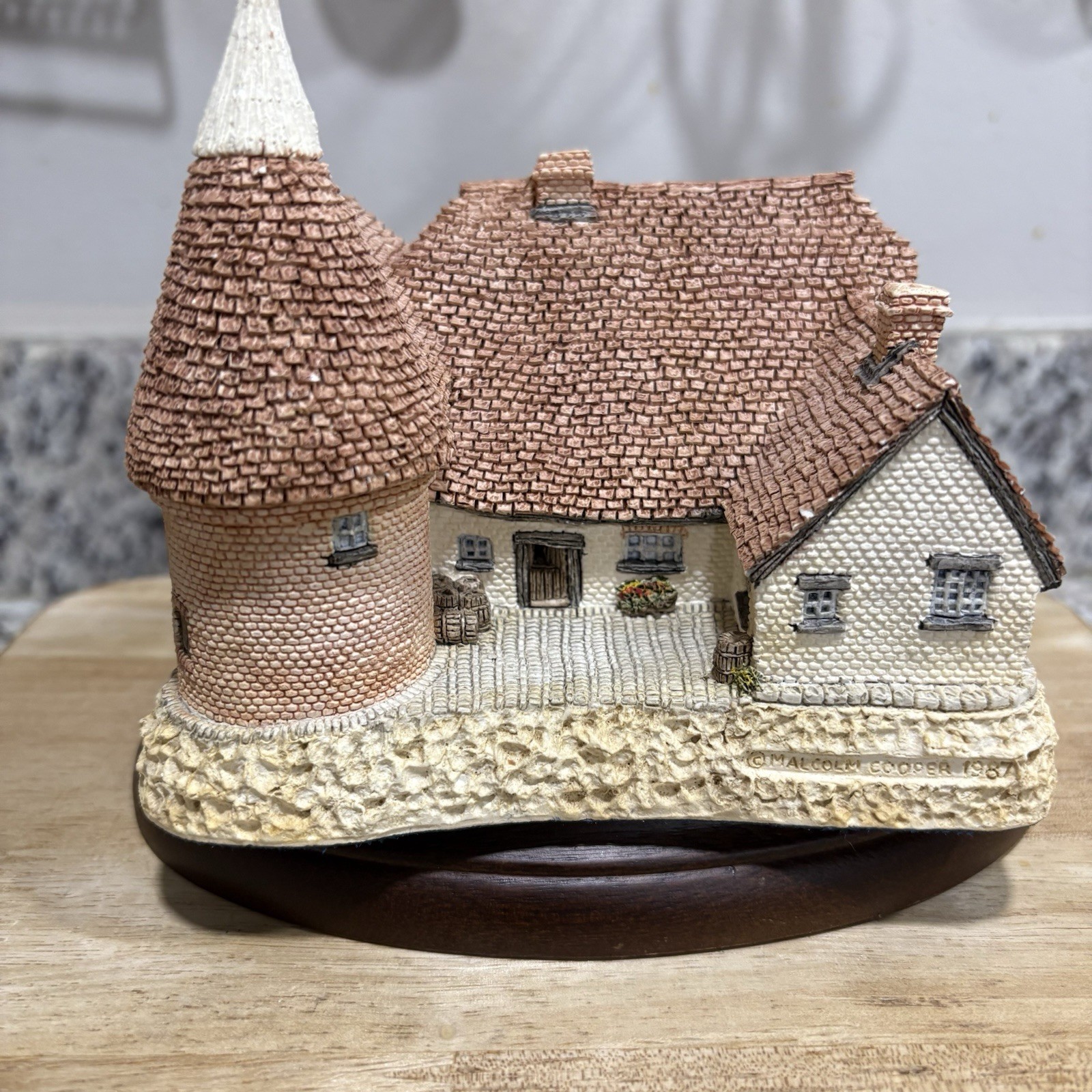 The Blue Bell Cottage By Malcolm Cooper – 1987 – Great Britain