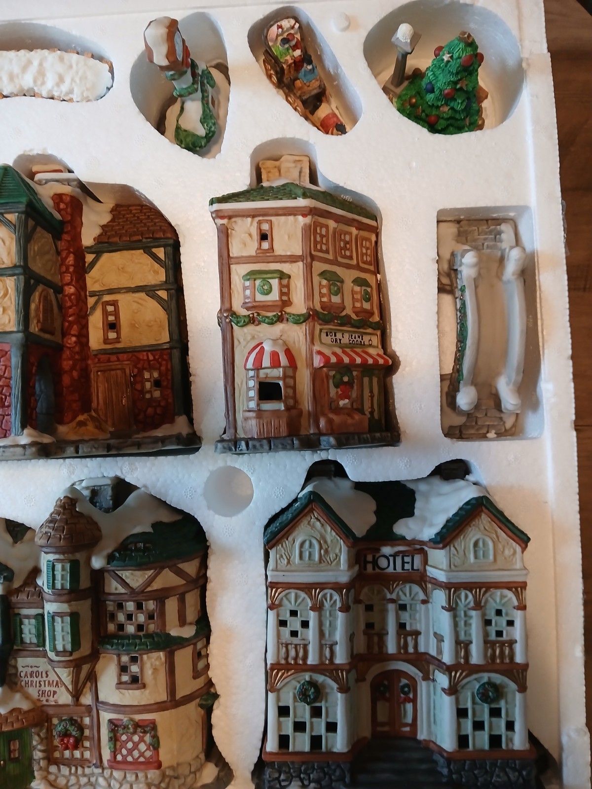 Traditions Victorian Village Lighted 39 Piece Porcelain Christmas Set New NIB