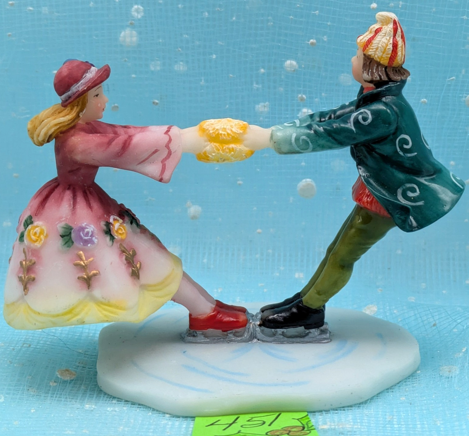 O’Well skating LARGER SCALE beautiful Christmas Village Figurine NO BOX INV451