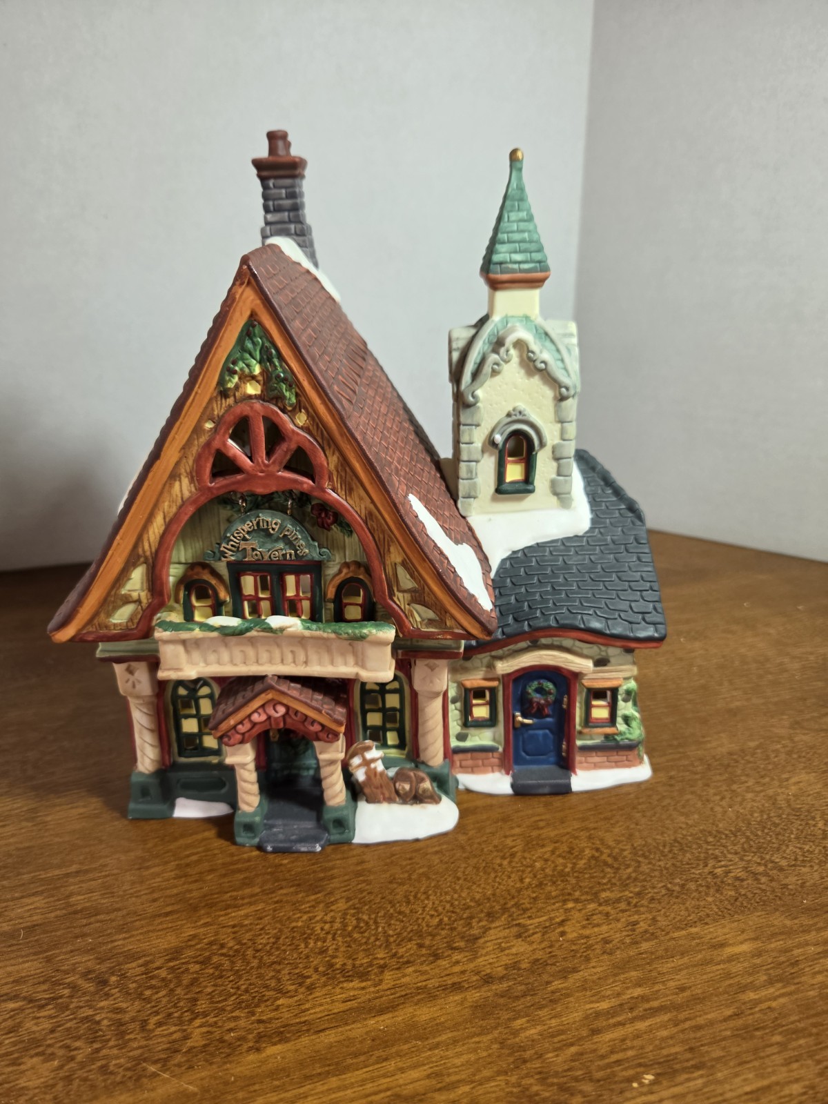 Santa’s Workbench Victorian Series Whispering Pines Tavern Without Box And Light