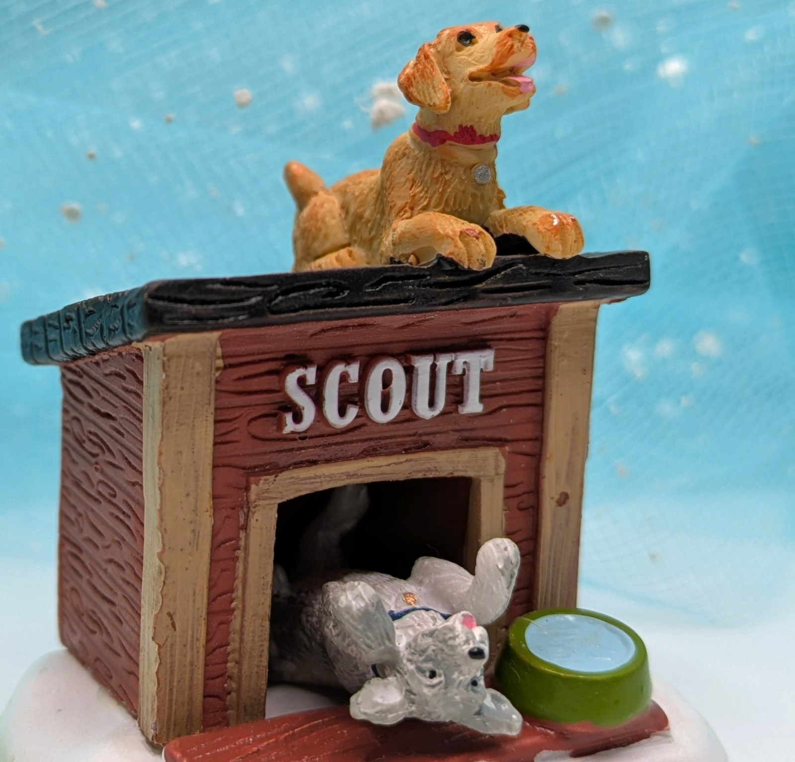 Lemax Scout doghouse dogs fun dog house Christmas Village NO BOX INV584