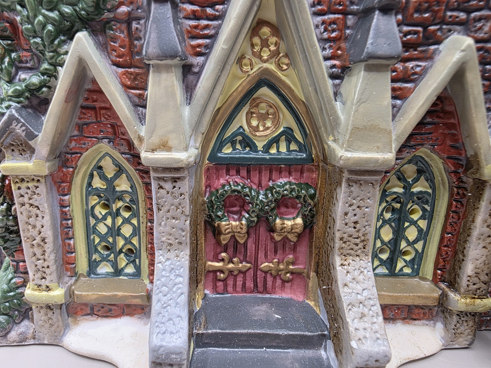 Dickens Collectables Christmas Village Lighted Church 1998 Vintage Porcelain