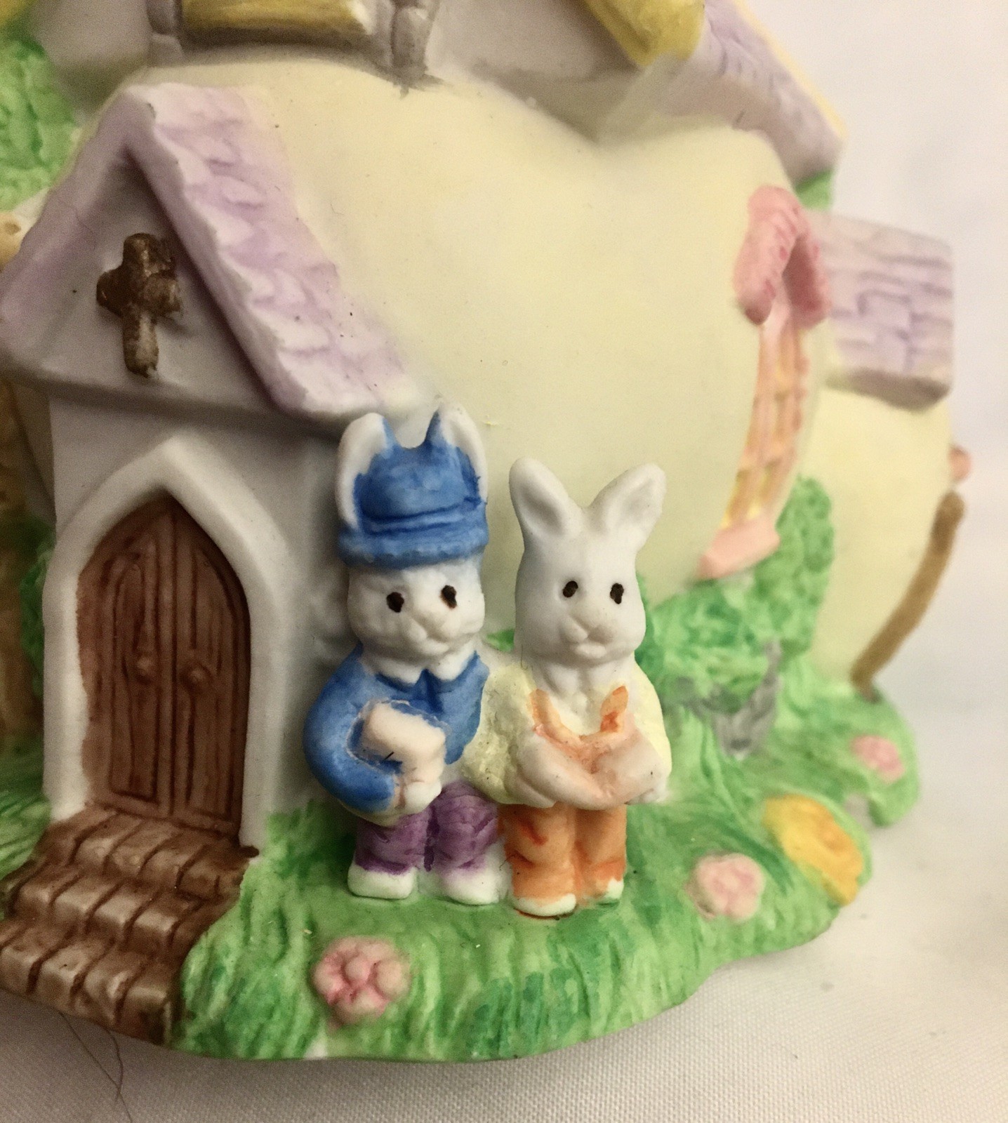Vtg Cottontale Cottages Easter Village “Church” Easter Town 1999 Hand Painted