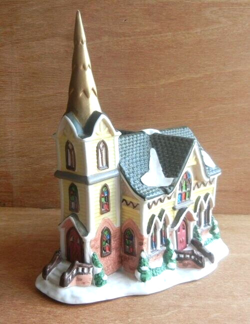 1996 SEASONAL SPECIALTIES CHRISTMAS VILLAGE LIGHTED CHURCH HEARTLAND COLLECTION