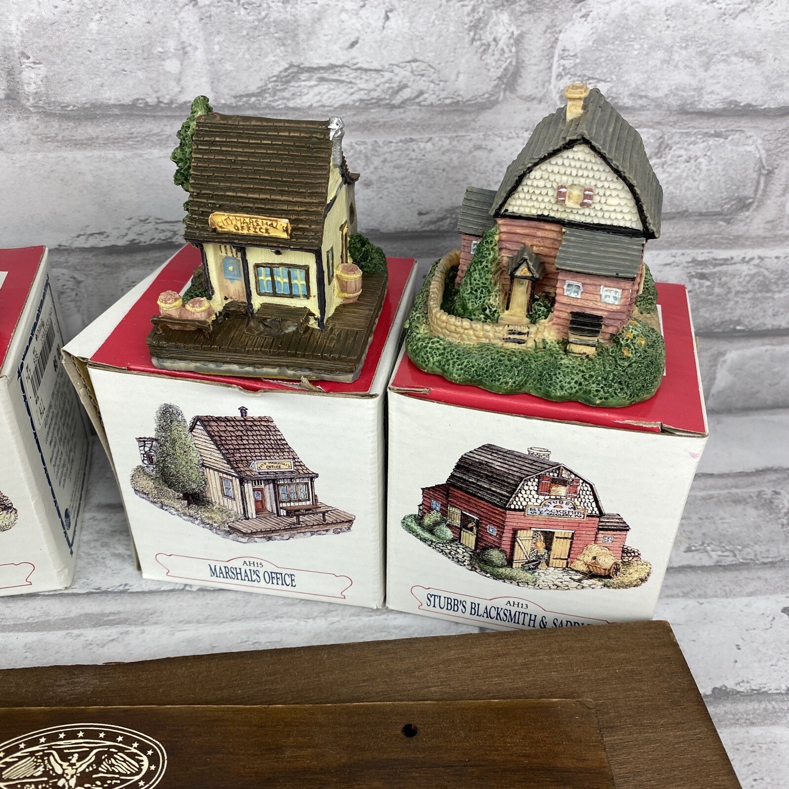 The Americana Collection Display Shelf 10 Pewter Figures 4 Houses New Old Stock