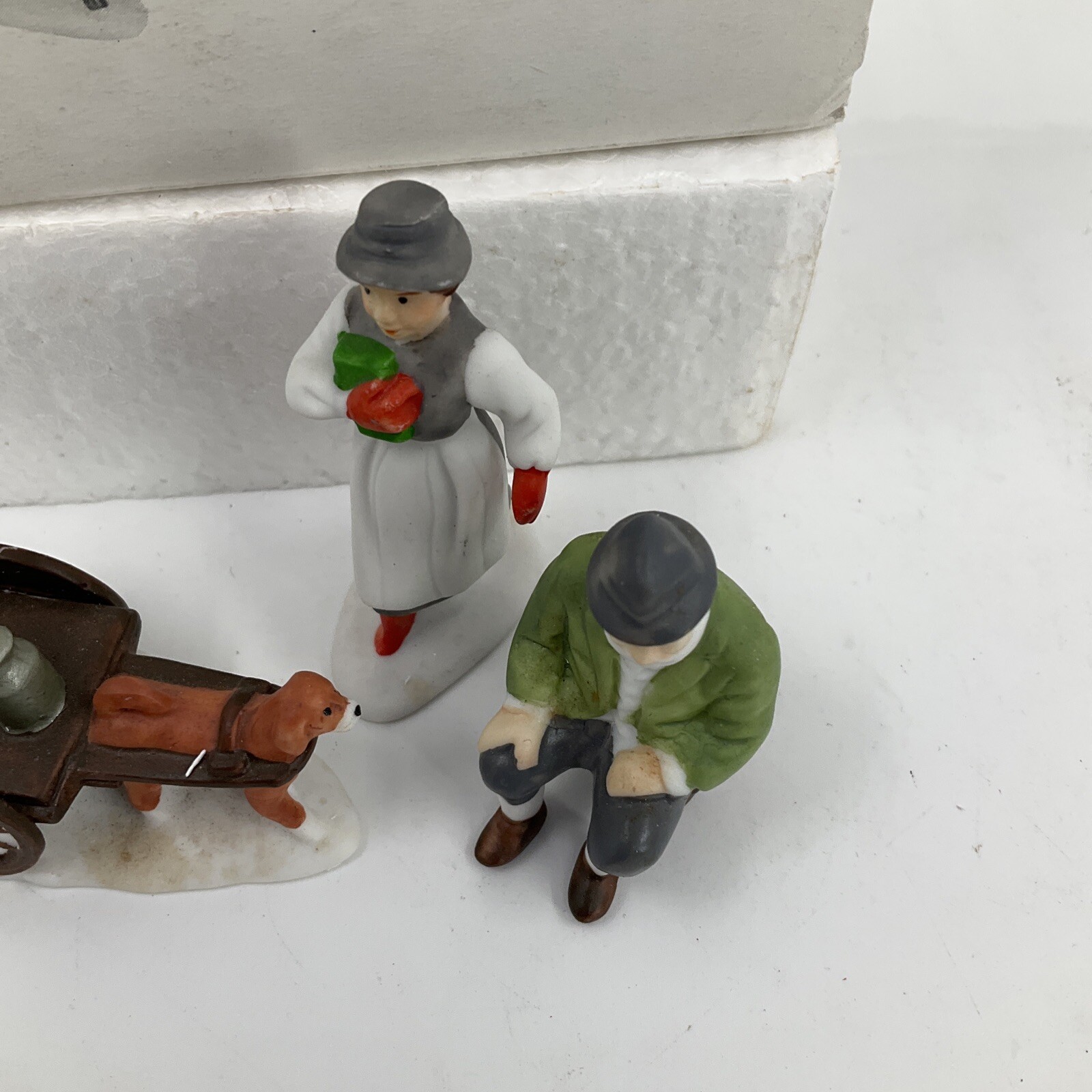 DEPARTMENT 56 ALPINE VILLAGERS SET OF 3 HERITAGE COLLECTION ALPINE VILLAGE EUC