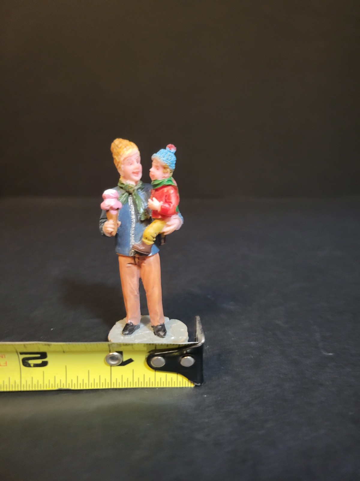 Lemax Christmas Village Town Sharing Ice cream 62318 Father Son Carnival Circus